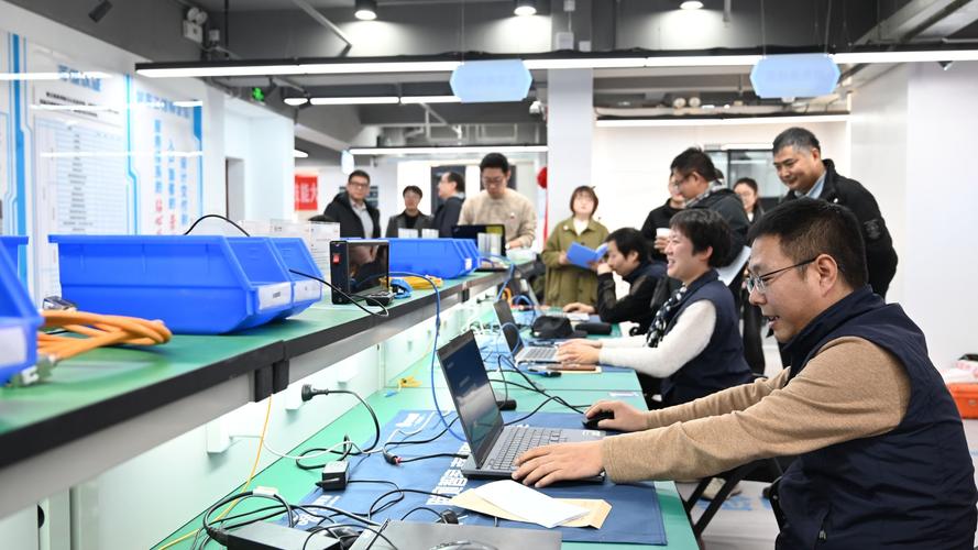 智慧賦能，匠心護航——記“高效運維，匠心服務”校園網絡運維技能大賽圓滿落幕